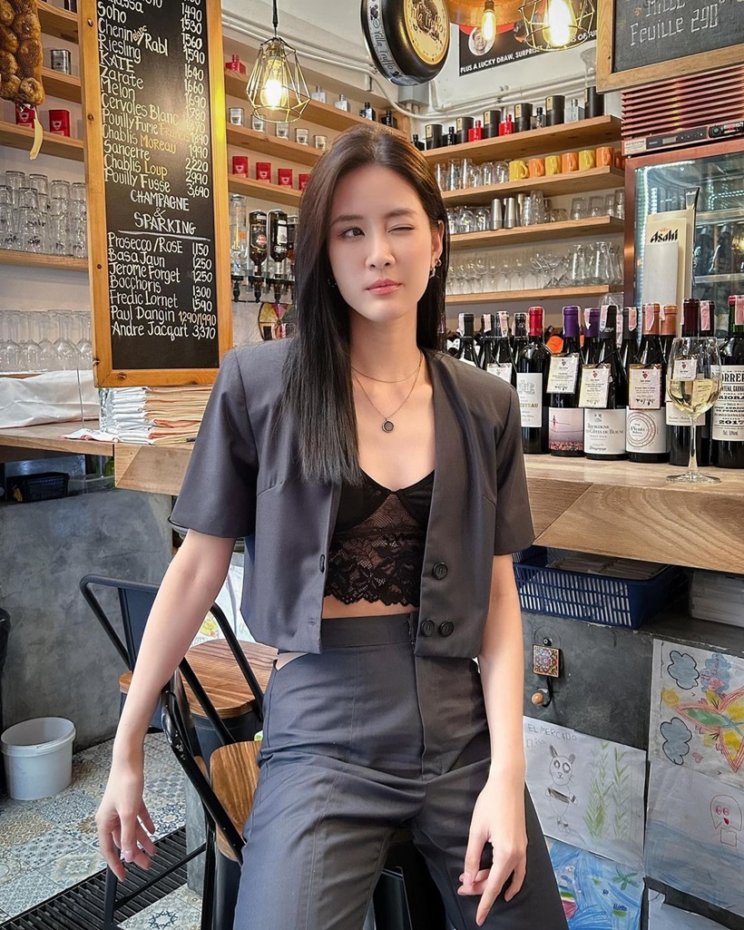 แพรว เฌอมาวีร์