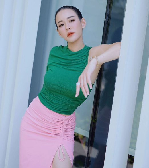 หนิง ปณิตา ประวัติ