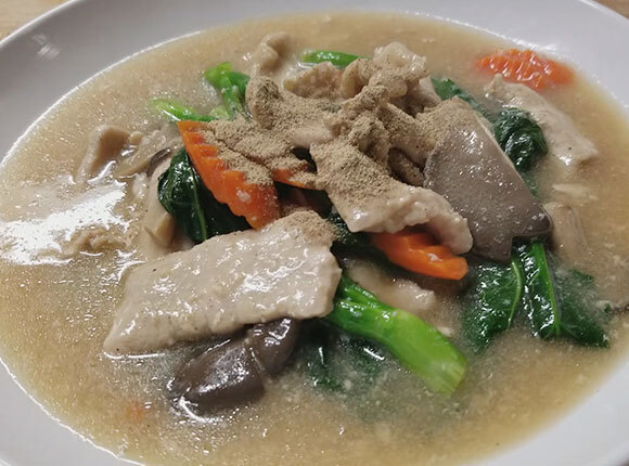 ราดหน้าหมูหมัก