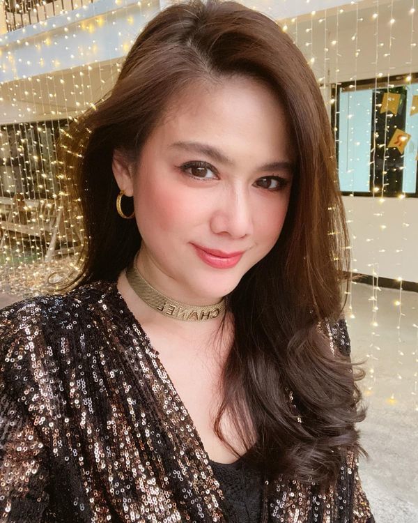 อัลบั้มภาพ ติ๊ก กัญญารัตน์ อดีตนางเอกดัง ในวัย 44 สวยกระชากวัย