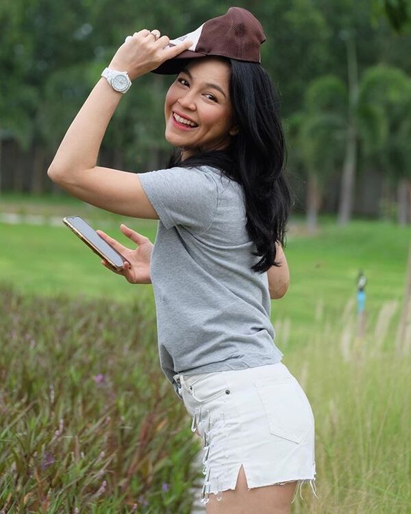 อัลบั้มภาพ จอย ศิริลักษณ์ ผ่องโชค อดีตนางเอกดัง สวยไม่เปลี่ยน