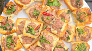 ขนมปังหน้าหมู