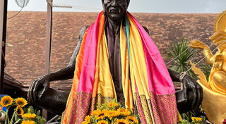 บูชาสิ่งศักดิ์สิทธิ์