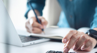 ยื่นภาษี