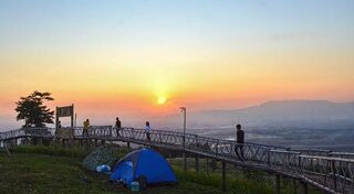 เที่ยวดอยหน้าหนาว