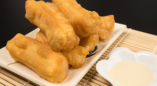 ปาท่องโก๋