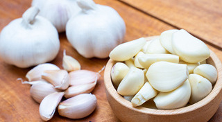 กระเทียม