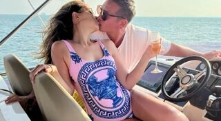 วิกกี้ ชาย