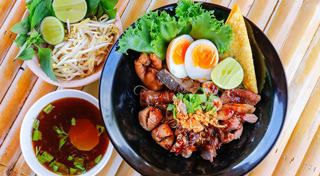 ก๋วยเตี๋ยวแห้ง