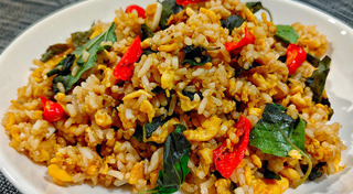 ผัดกะเพราไข่