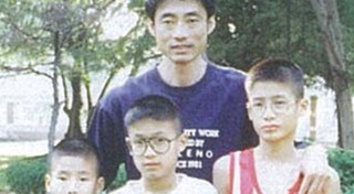 ภัทร์ ฉัตรบริรักษ์