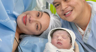 ดาราคลอดลูก