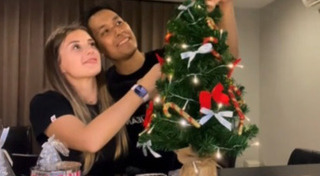 อ๋อม อรรคพันธ์