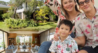 ชาคริต แย้มนาม