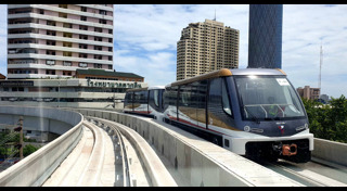 รถไฟฟ้าสายสีทอง