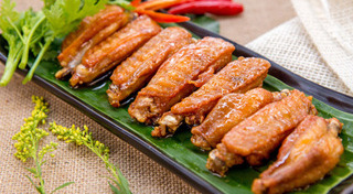 ปีกไก่ทอดน้ำปลา