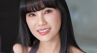 แก้ว อภิรดี