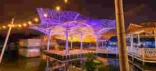 บรรยากาศร้าน Beachy Cafe