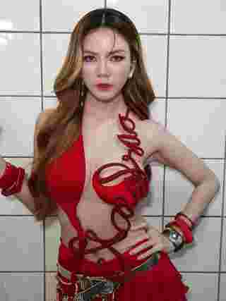 จ๊ะ นงผณี จ๊ะ คันหู อวดแฟชั่นไฟลุก