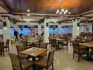 บุฟเฟต์ข้าวต้ม  โรงแรม Mövenpick Suriwongse Hotel Chiang Mai จ.เชียงใหม่ 