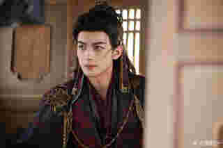 เฉินเฮ่ออี้ ประวัติ