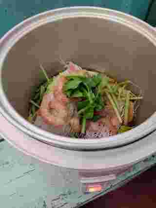 กุ้งอบวุ้นเส้น 
