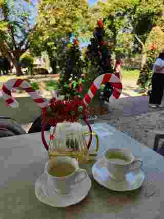 Phli, ผลิ คาเฟ่