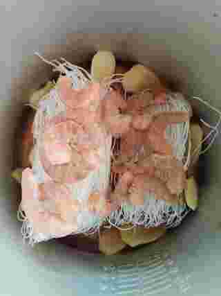 กุ้งอบวุ้นเส้น 