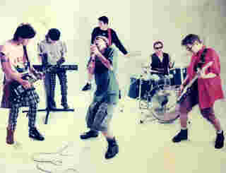 วง FLY