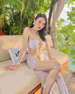 หลิว อาจารียา เปิดโหมดแซ่บ นุ่งบิกินี่โชว์หุ่นอึ๋มกลางทะเลภูเก็ต