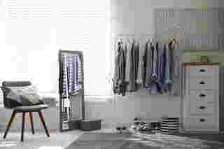 capsule wardrobe