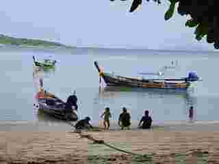 หาดราไวย์ ภูเก็ต