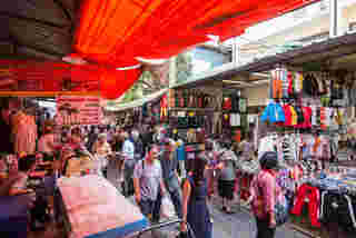 ตลาดวังหลัง