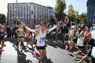 เต้ย พงศกร ฟาดสถิติใหม่แข่งวิ่ง Berlin Marathon คว้าที่ 2 