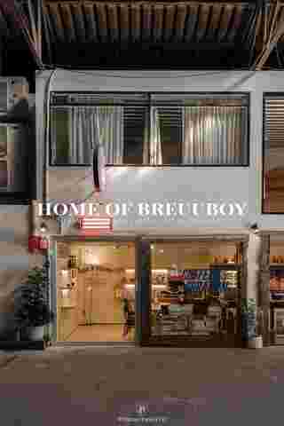 HOBB - home of breuuboy คาเฟ่สุขุมวิท 26