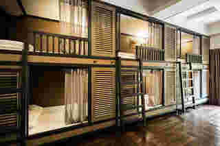 ห้องพักแบบ Dormitory Warm Window Silom