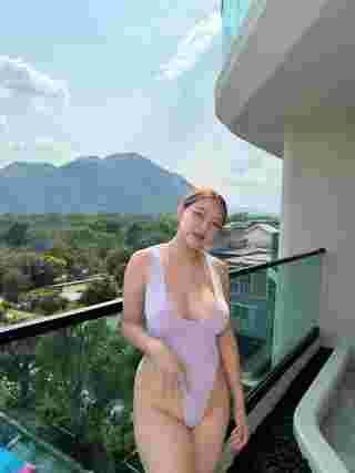น้องแก้ม ไอดอลสุดแซ่บ แห่ง OnlyFans