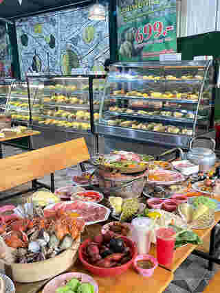ร้านบุฟเฟ่ต์ไม่จำกัดเวลา อู่ข้าวอู่น้ำ ซีฟู้ดปิ้งย่างดาวคะนอง