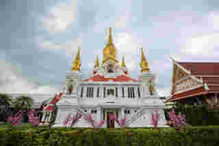 วัดไร่ขิง เจดีย์ทรงระฆัง