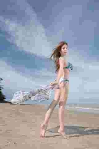 ชมพู่ นันทิตา