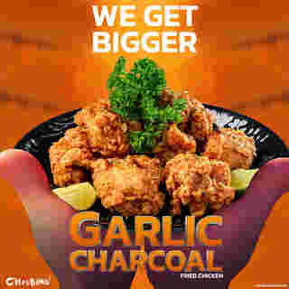 ไก่ทอด Garlice Charcoal Fried Chicken ร้าน Chibing Chicken and Bingsu
