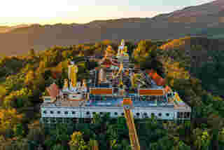 วัดดังเชียงใหม่ วัดพระธาตุดอยคำ