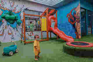 พิพิธภัณฑ์ของเล่น Tooney Toy Museum