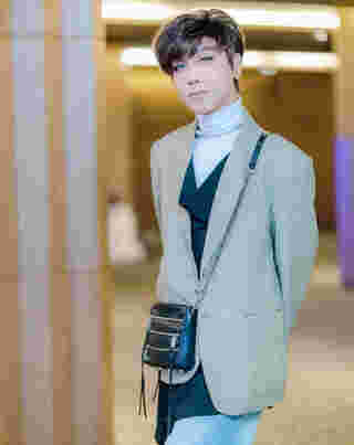 มัม ลาโคนิคส์