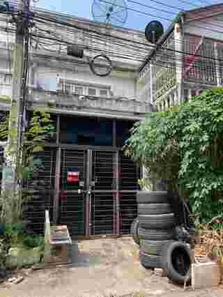 รีโนเวททาวน์โฮม
