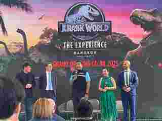 Jurassic World: The Experience
