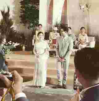 เวียร์ วิกกี้ แต่งงาน