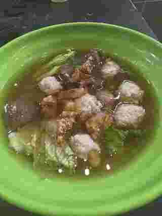 เตี๋ยวหมูตุ๋นคุณยาย ร้านเด็ดบางแสน 