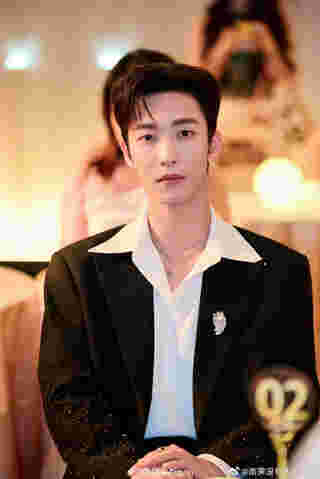 พระเอกละครสั้นจีน