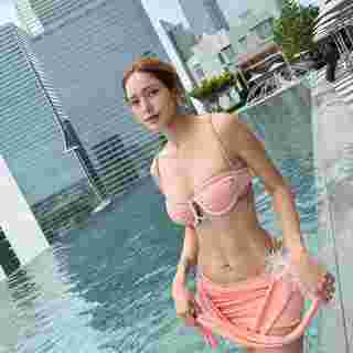 อุ้ม ลักขณา